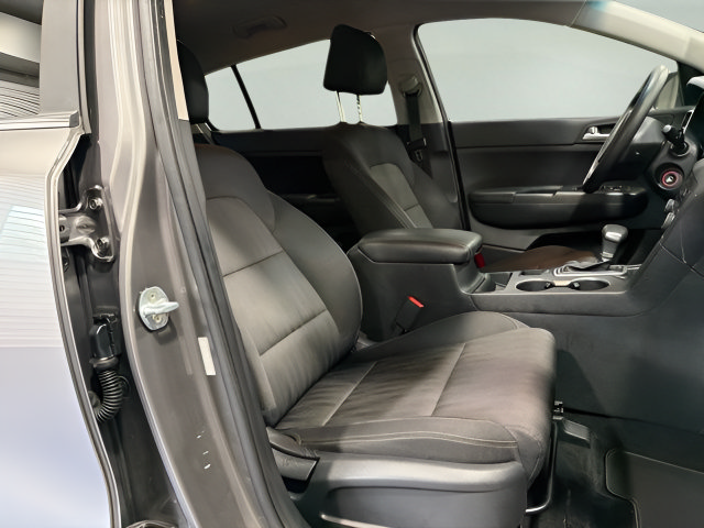 Used 2019 Kia Sportage LX FWD image 13