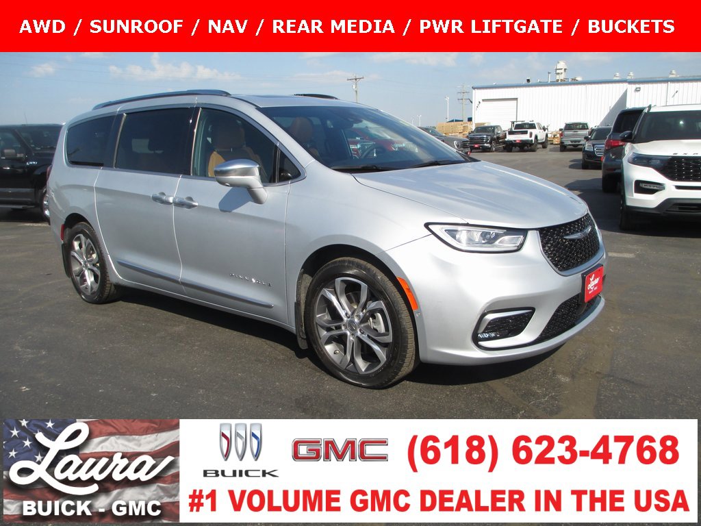 Used 2022 Chrysler Pacifica Pinnacle