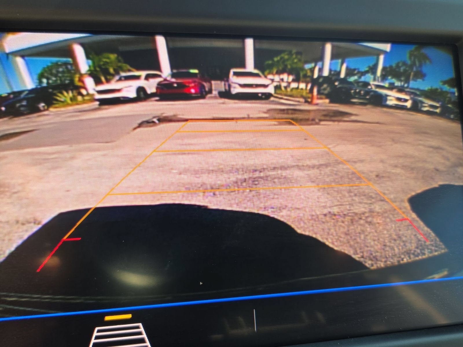 Used 2020 Chevrolet Equinox LS w/ LS Convenience Package FWD image 17