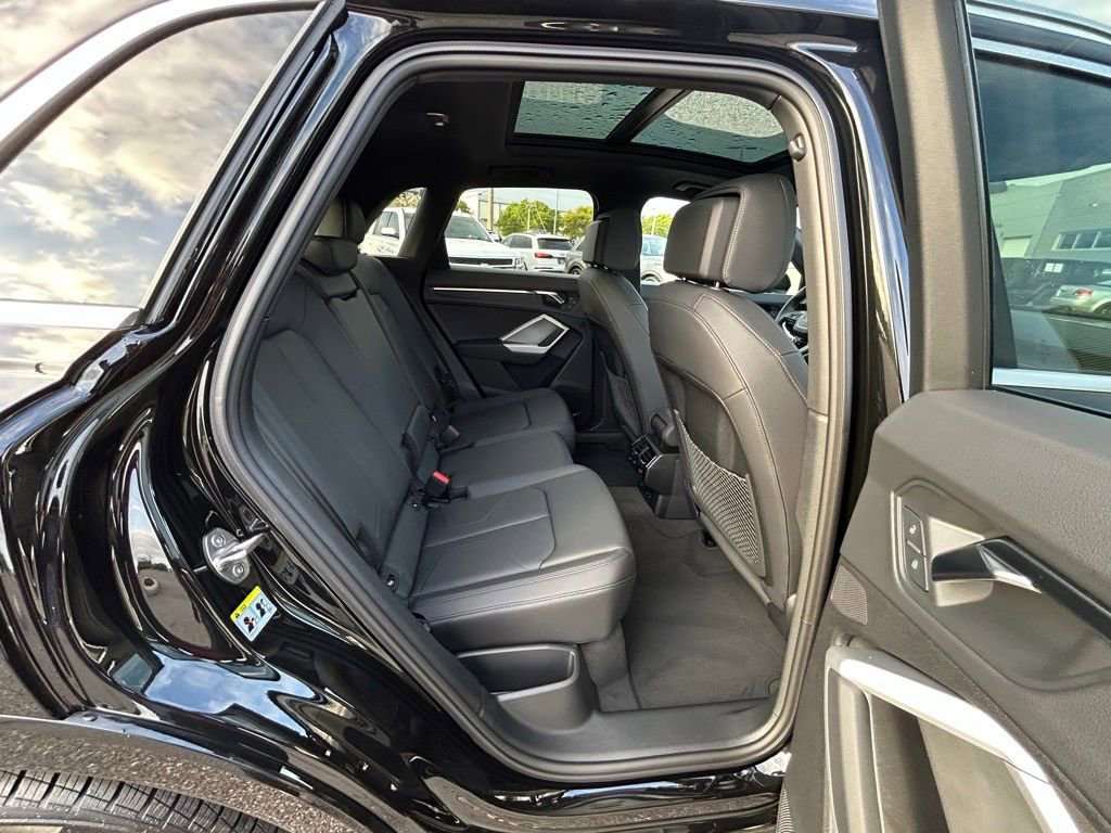 New 2025 Audi Q3 2.0T Premium w/ Convenience Package AWD/4WD image 53