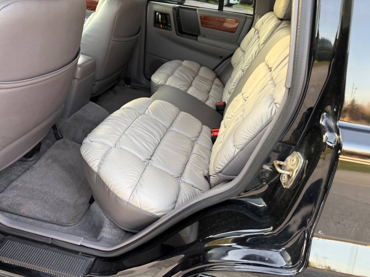 Used 1995 Jeep Grand Cherokee Limited AWD/4WD image 20