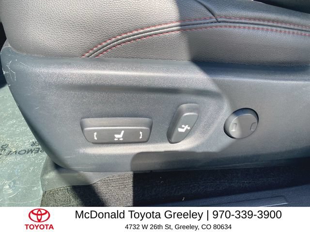 Used 2022 Toyota 4Runner TRD Off-Road Premium AWD/4WD image 12