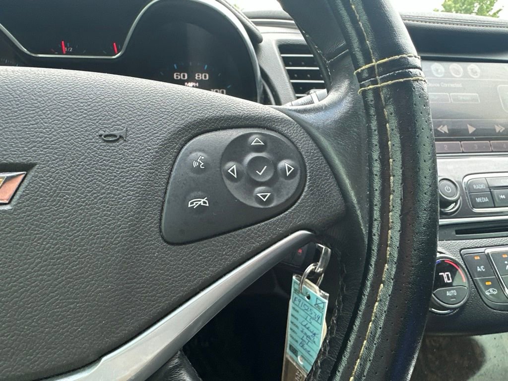 Used 2015 Chevrolet Impala LT FWD image 23