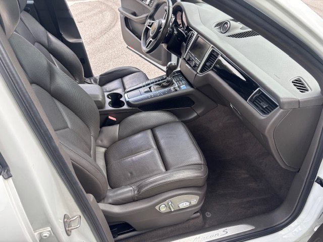 Used 2016 Porsche Macan S AWD/4WD image 13