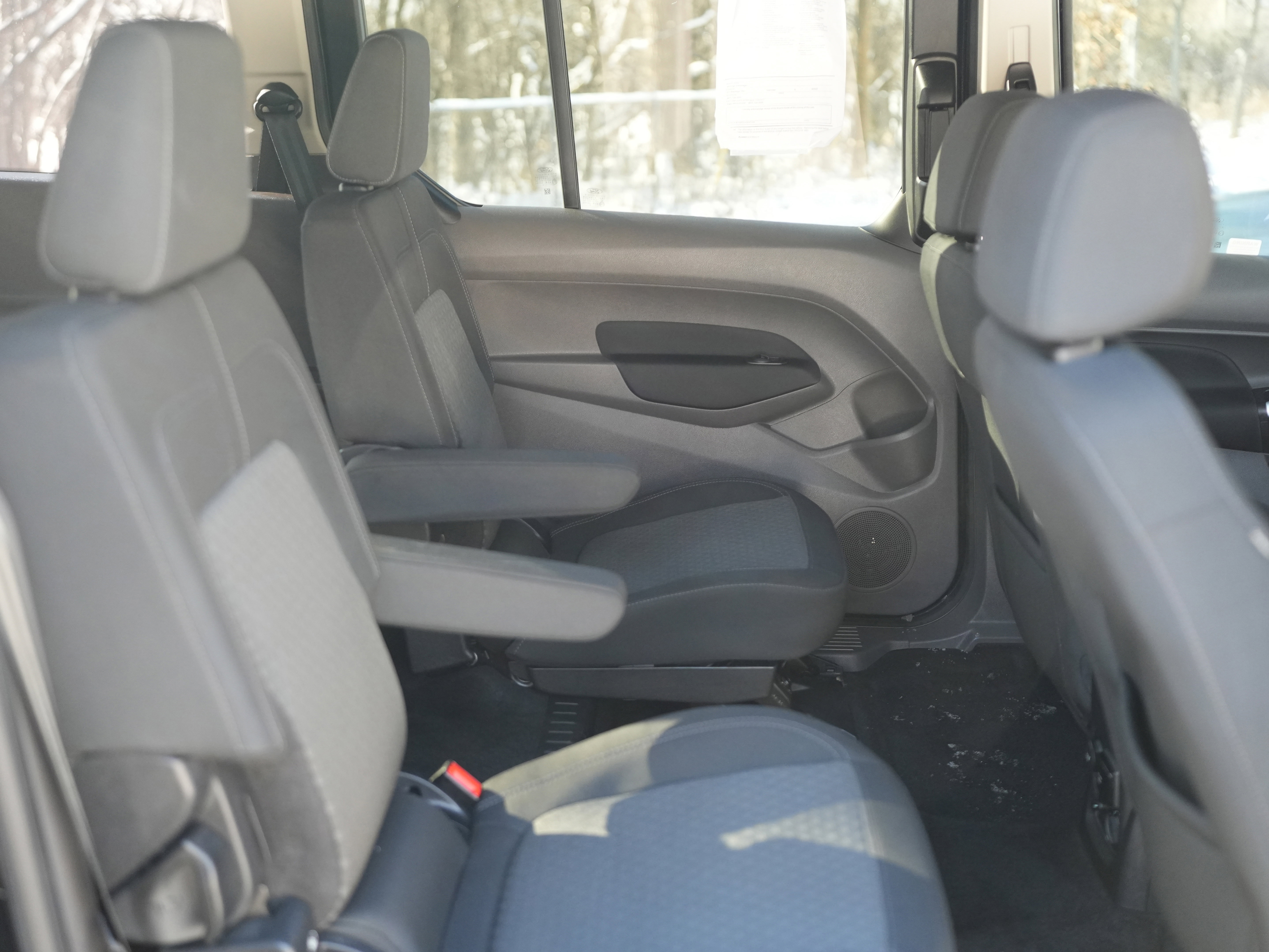 Used 2023 Ford Transit Connect XLT w/ Trailer Tow Package image 24