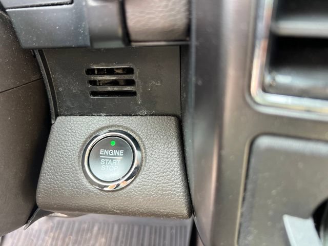 Used 2019 Ford Expedition Limited w/ Equipment Group 302A AWD/4WD image 33
