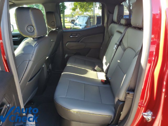 Used 2026 Chevrolet Colorado ZR2 w/ Technology Package AWD/4WD image 10