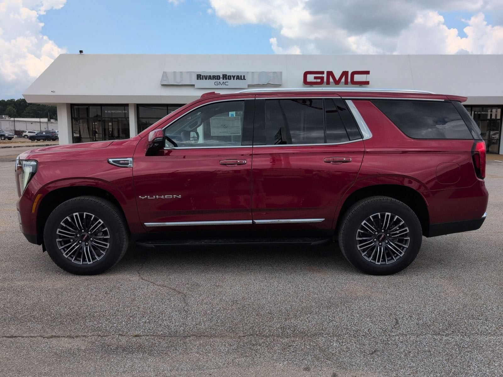 New 2026 GMC Yukon Elevation AWD/4WD image 2