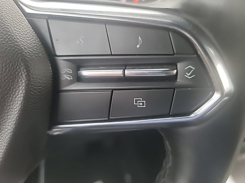 Used 2025 Chevrolet Tahoe Z71 image 18