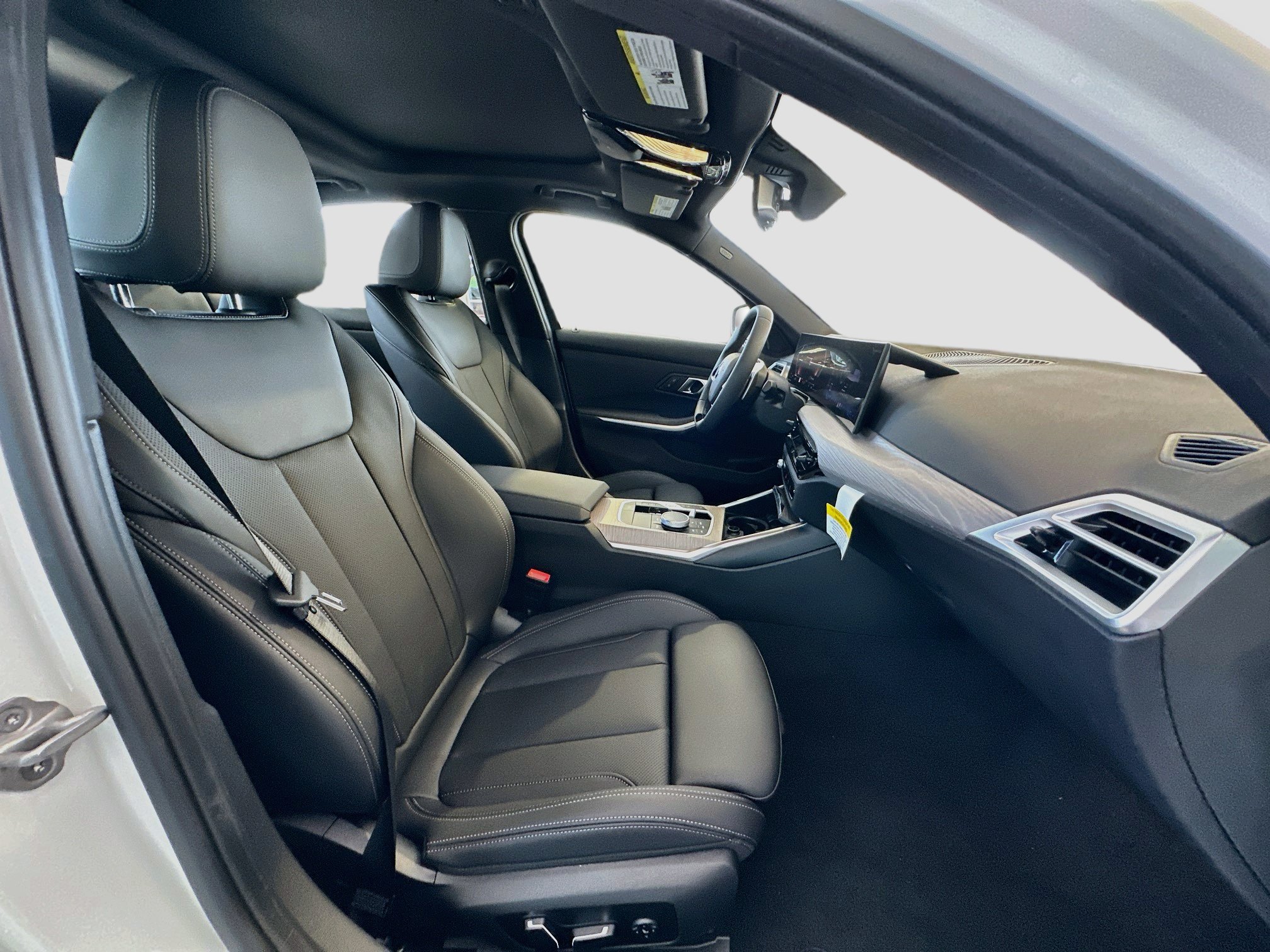 New 2026 BMW 330i Sedan w/ Convenience Package RWD image 25