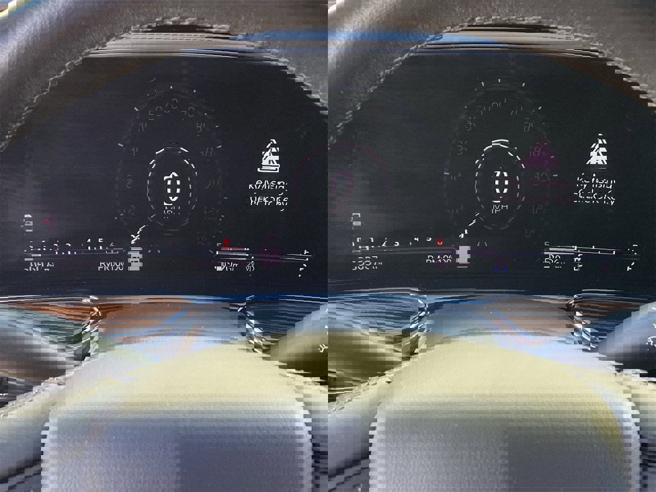 Certified 2021 Cadillac Escalade Premium Luxury w/ Driver Assist Tech Package image 25