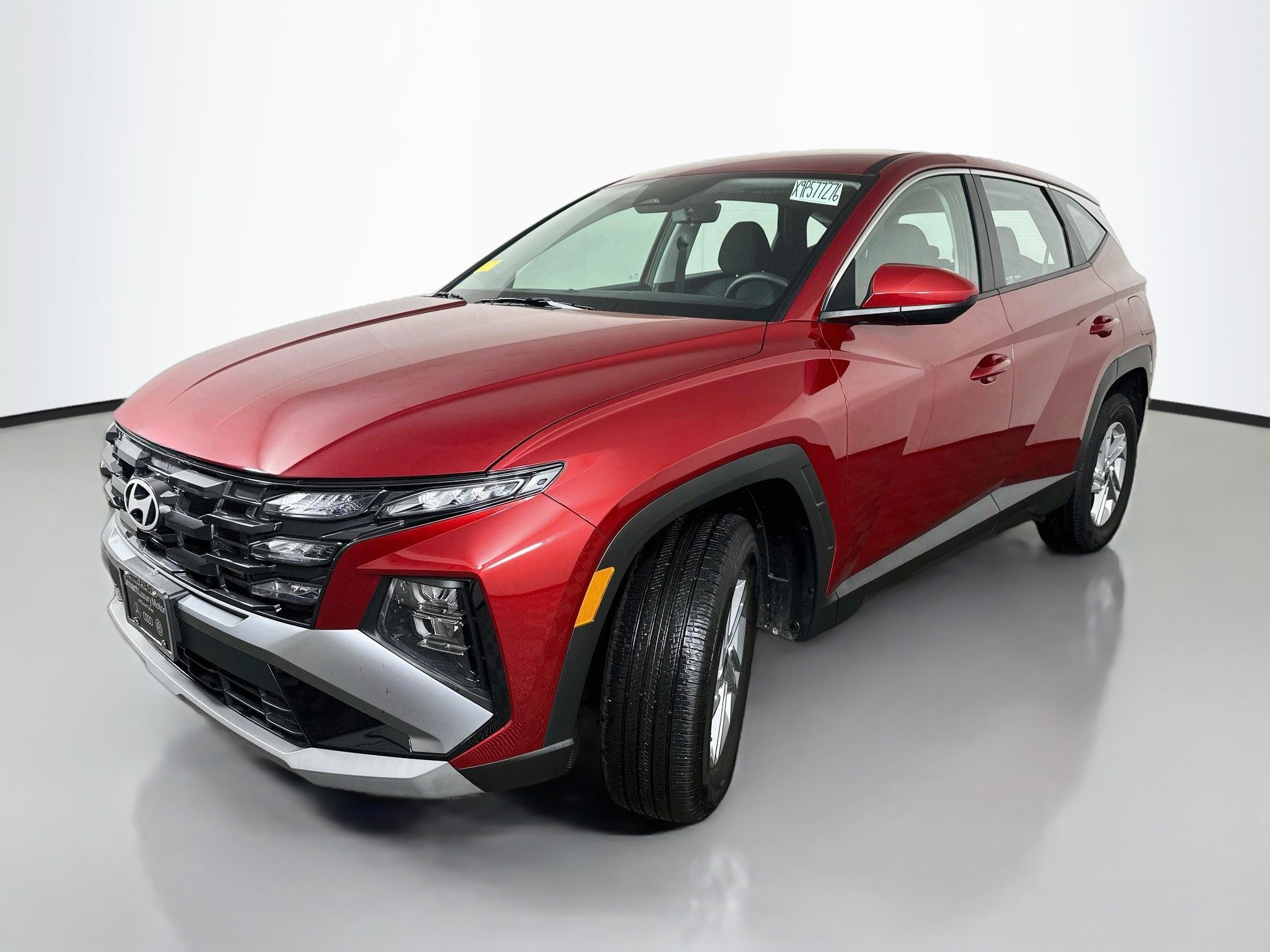 Used 2025 Hyundai Tucson SE AWD/4WD image 3