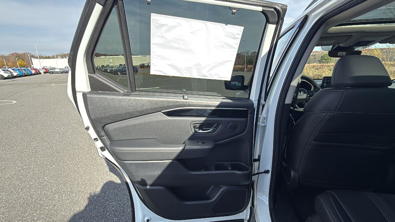 New 2025 Honda Pilot Touring image 23
