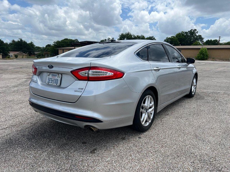 Used 2013 Ford Fusion SE FWD image 6