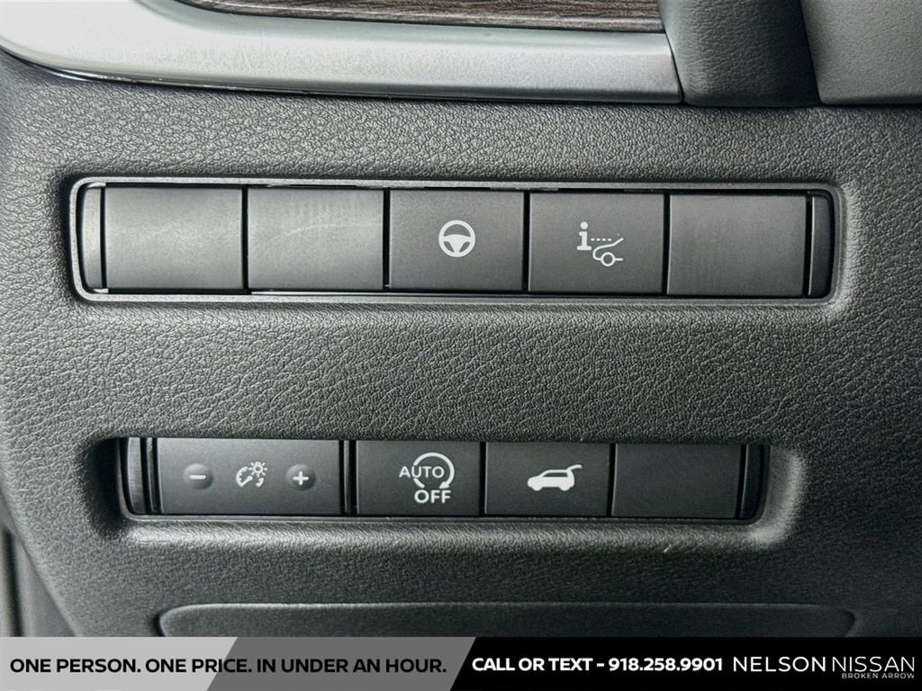 Certified 2026 Nissan Rogue Platinum w/ Platinum Premium Package AWD/4WD image 10