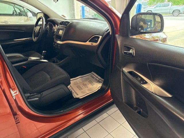 Used 2012 Dodge Journey SXT w/ Flexible Seating Group FWD image 25