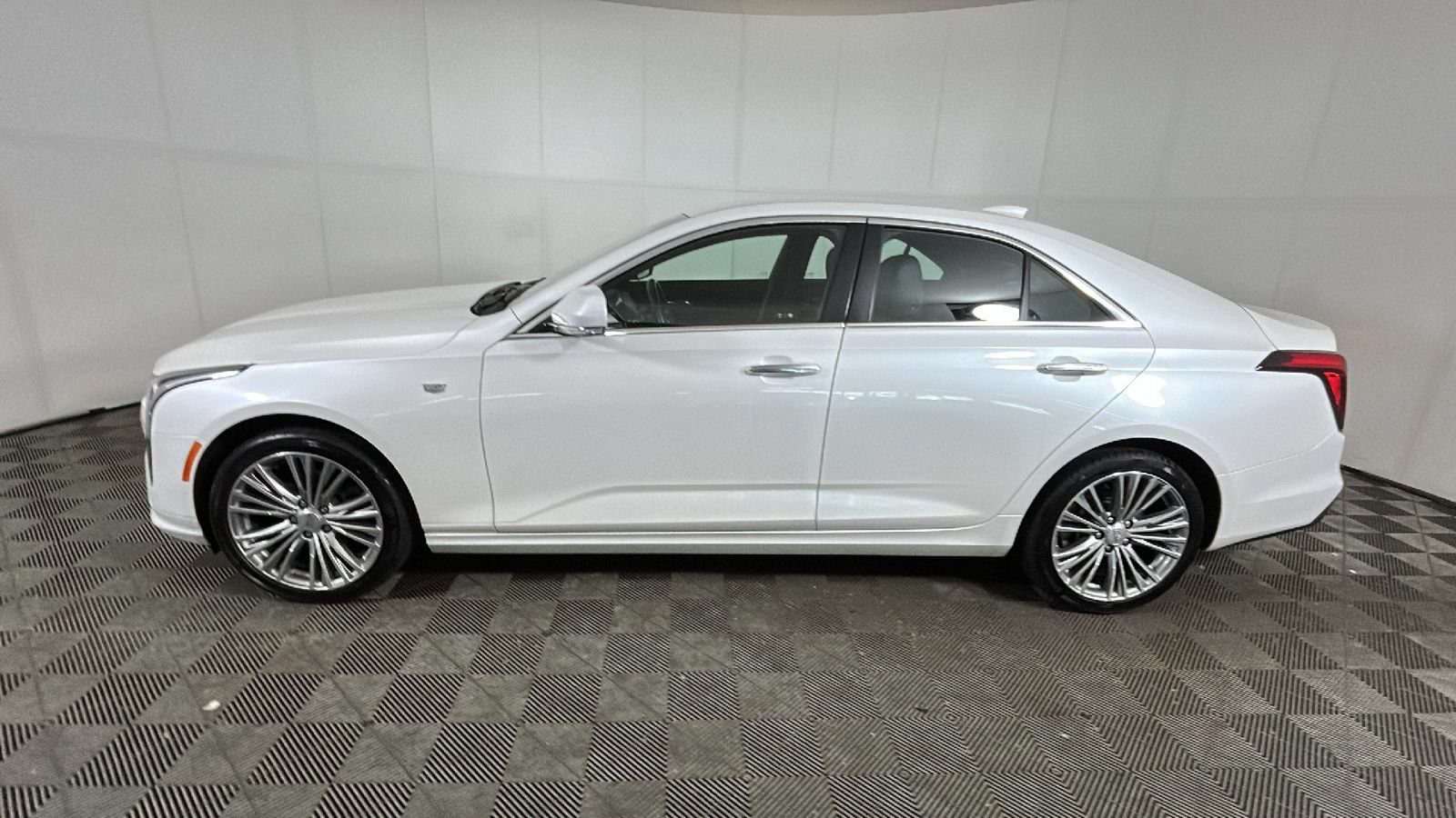 Used 2022 Cadillac CT4 Premium Luxury w/ Climate Package AWD/4WD image 7