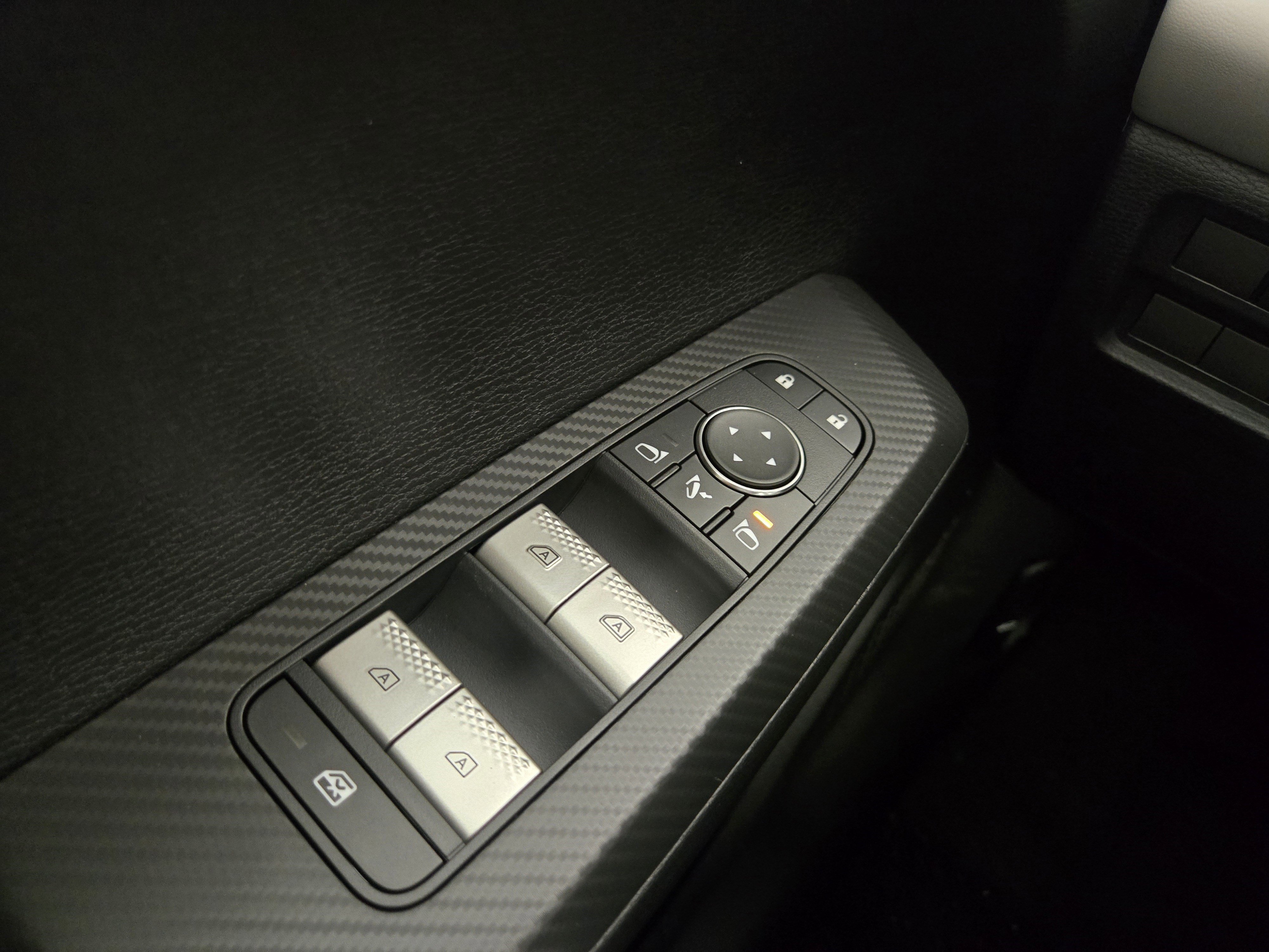 New 2026 Mitsubishi Outlander SE FWD image 30