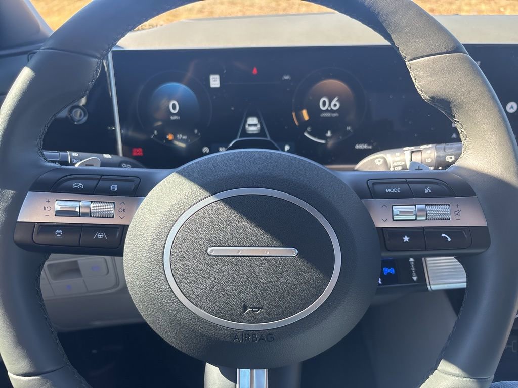 Certified 2025 Hyundai Tucson Limited image 22