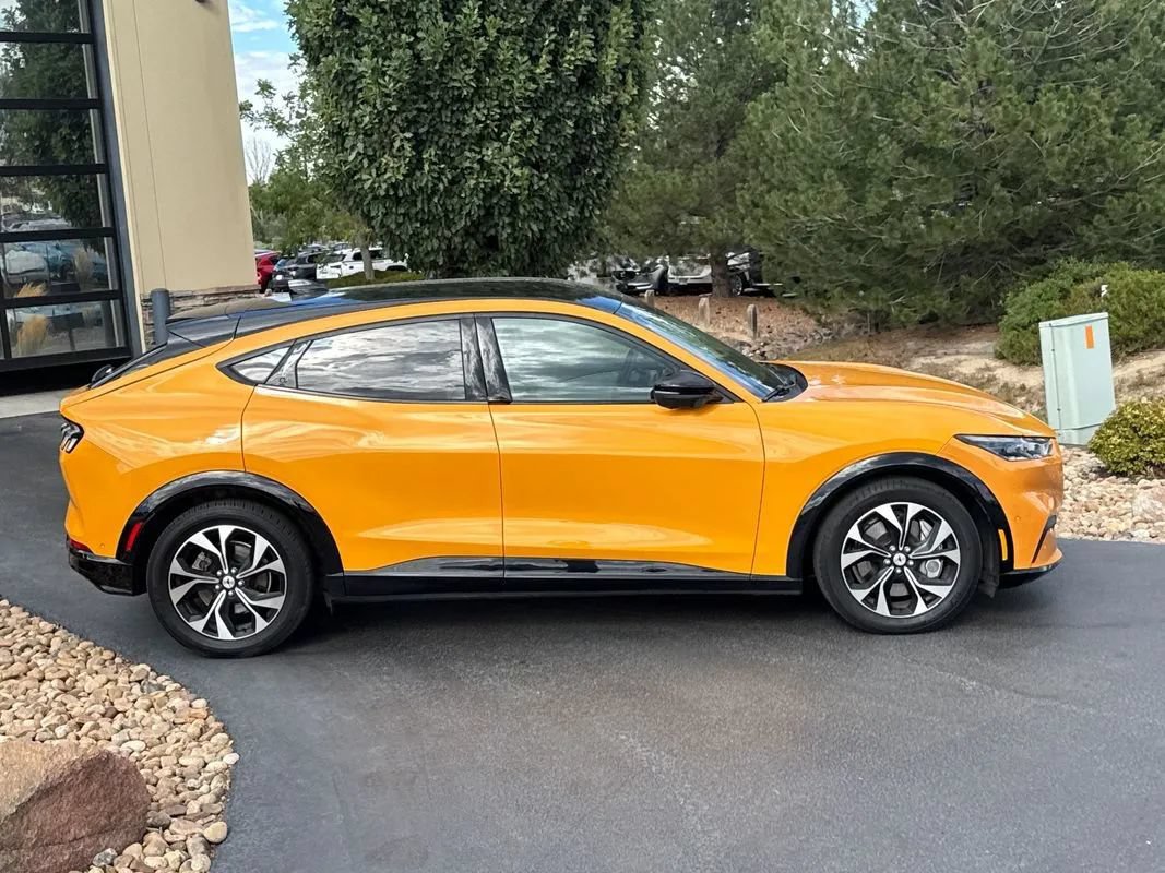 Used 2022 Ford Mustang Mach-E Premium RWD image 8