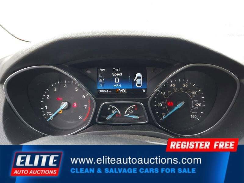 Used 2017 Ford Focus SE FWD image 13