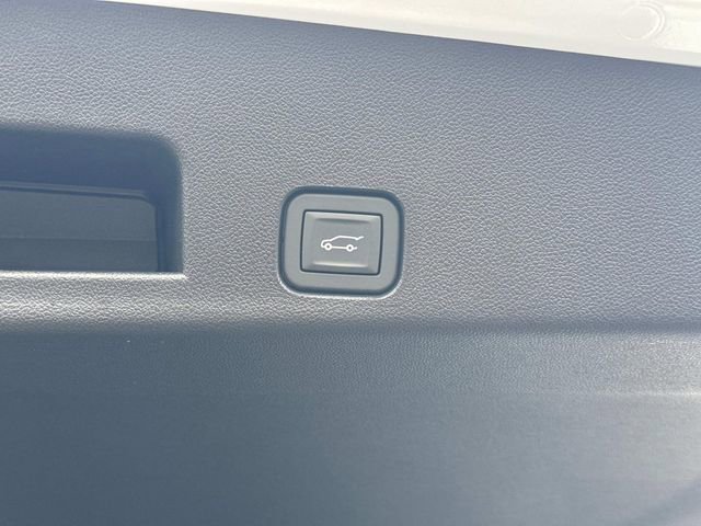 New 2026 GMC Acadia Denali w/ Super Cruise Package image 14