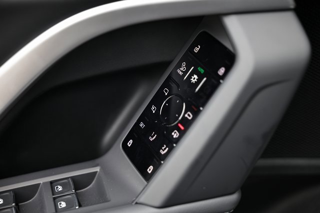 New 2025 Audi Q5 Premium Plus image 17