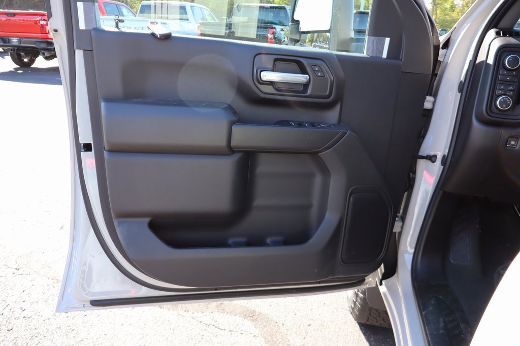 New 2026 Chevrolet Silverado 2500 Custom w/ Custom Value Package image 3