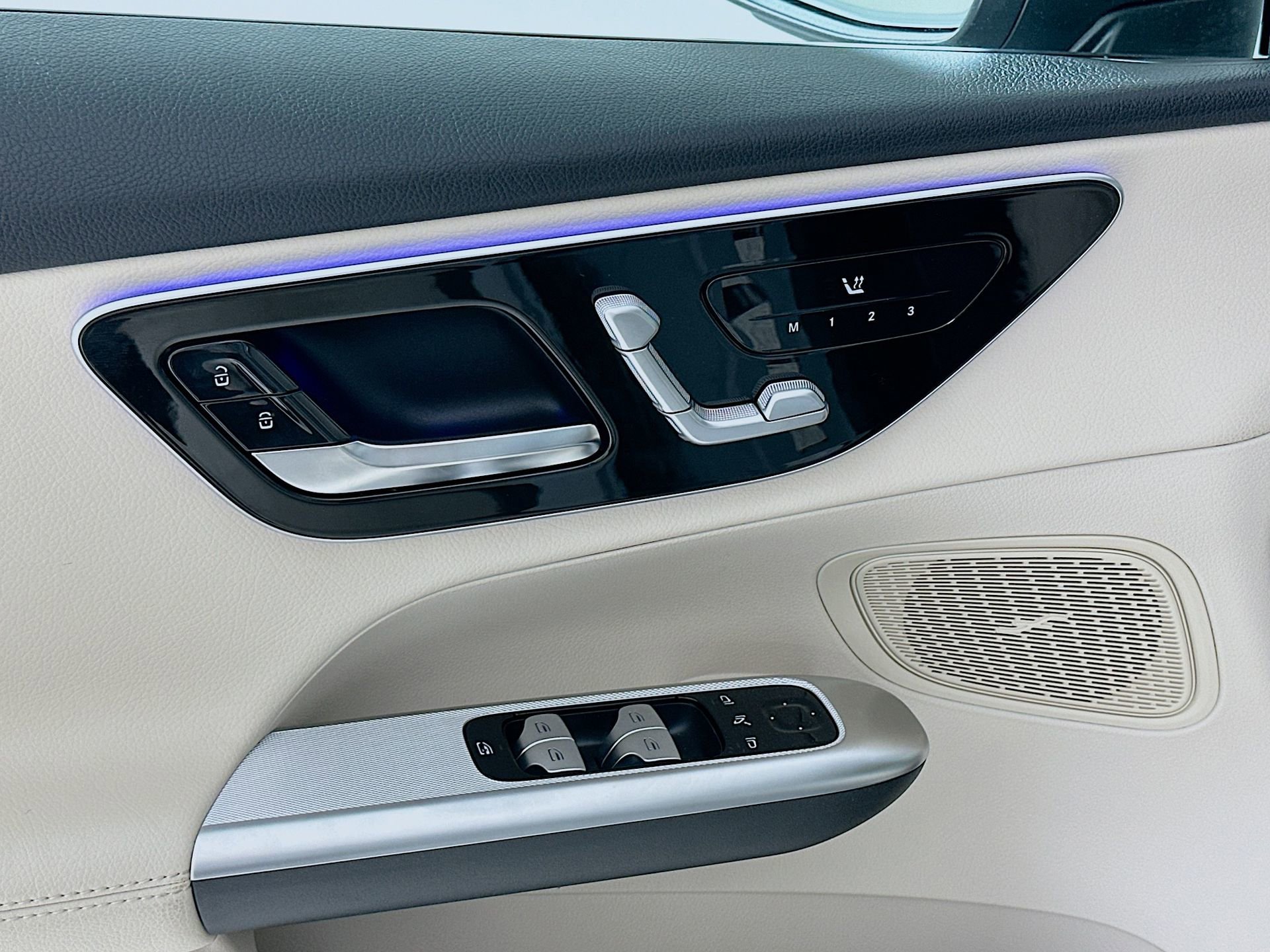 New 2026 Mercedes-Benz GLC 300 image 18