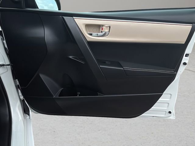 Used 2014 Toyota Corolla LE FWD image 22