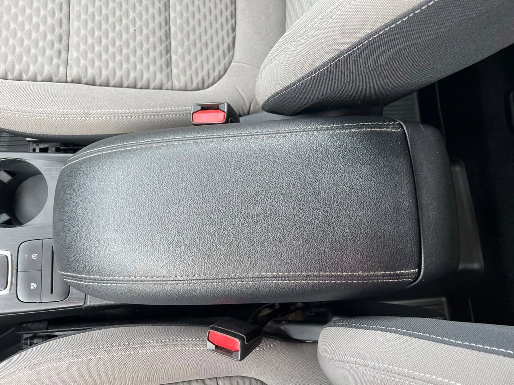 Used 2020 Ford Escape SE image 24