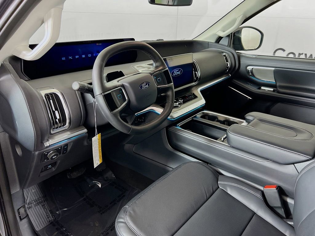 New 2026 Ford Expedition Max Platinum w/ Driver's Package image 3