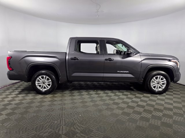 Used 2022 Toyota Tundra SR5 w/ Convenience Package RWD image 10