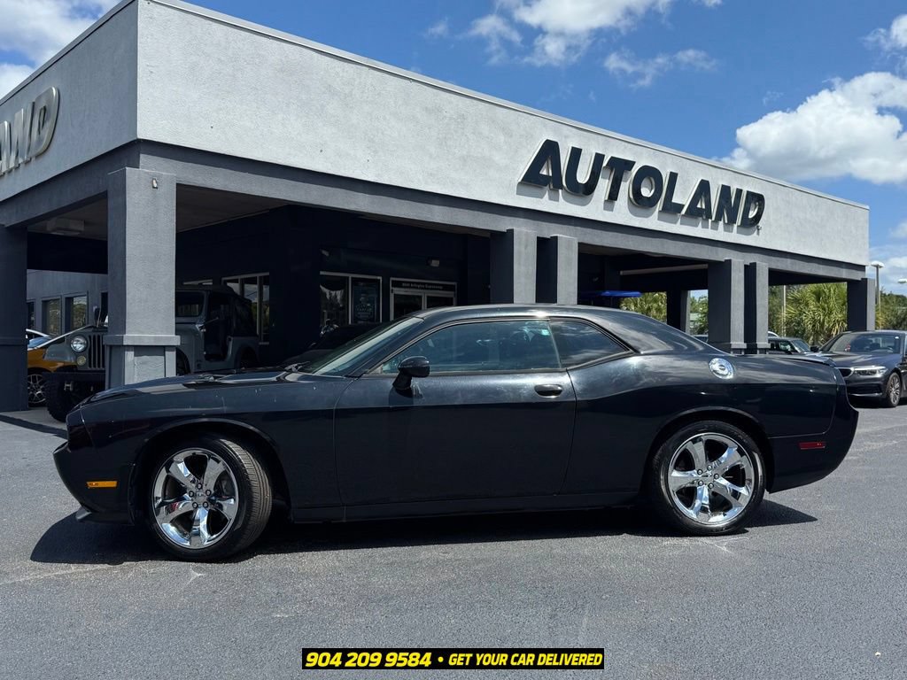 Used 2014 Dodge Challenger R/T Plus RWD image 7