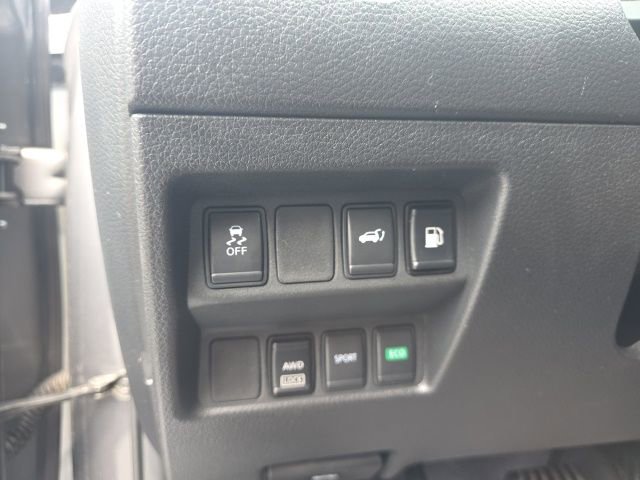 Certified 2018 Nissan Rogue SV AWD/4WD image 18