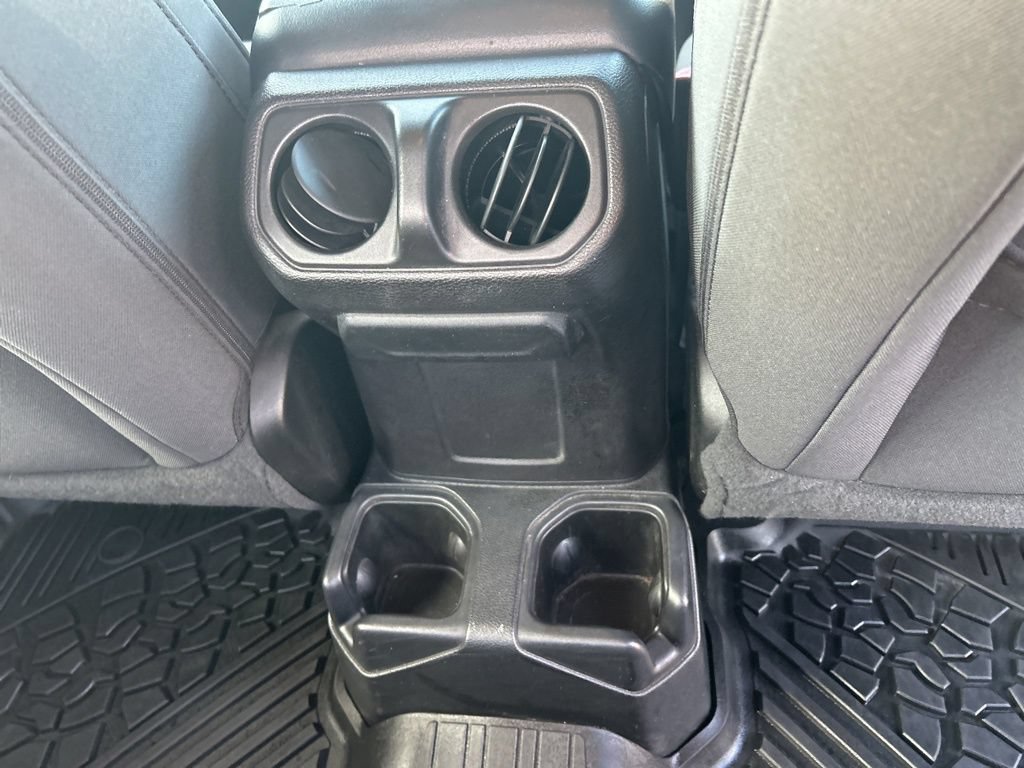 Used 2020 Jeep Gladiator Sport AWD/4WD image 29