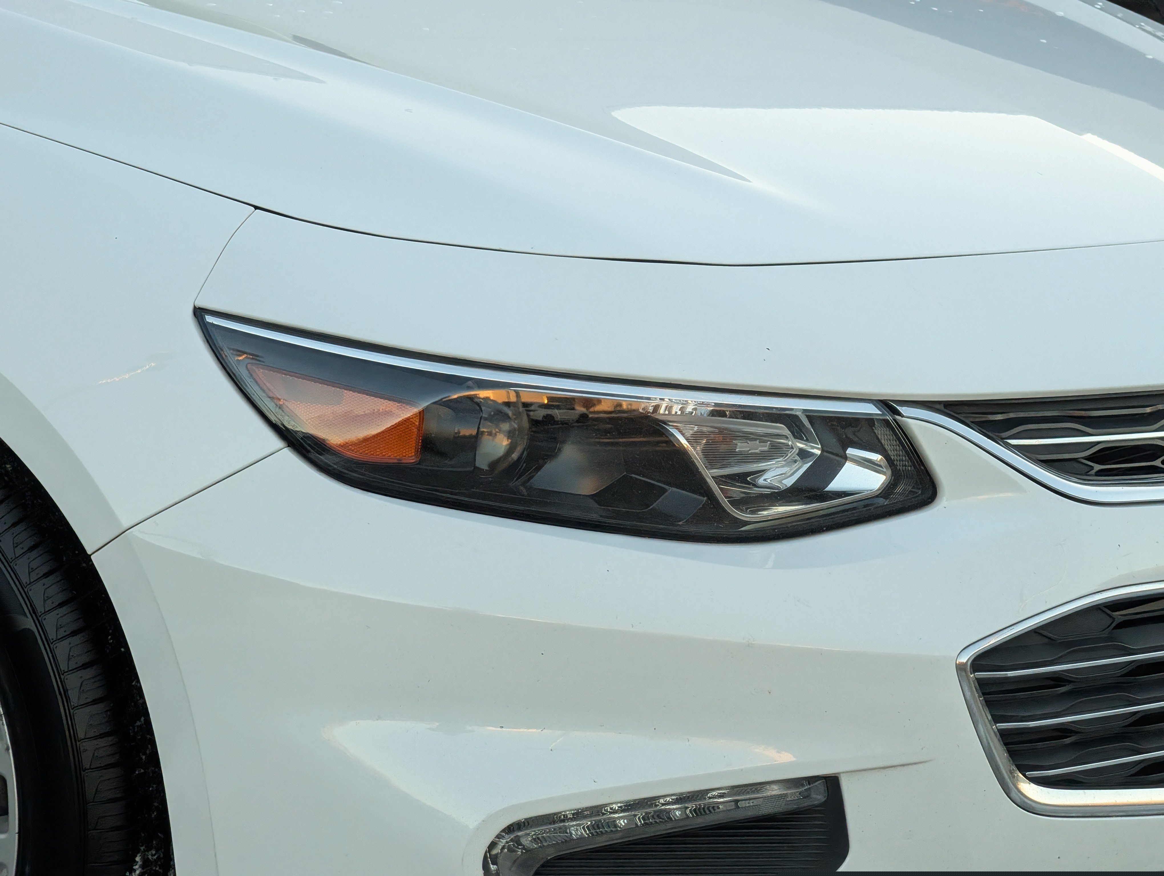 Used 2018 Chevrolet Malibu LT image 16