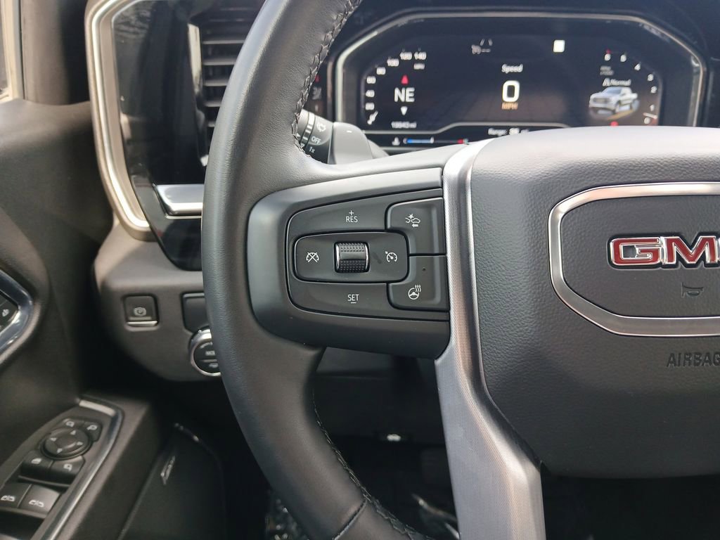 Used 2023 GMC Sierra 1500 SLT image 18