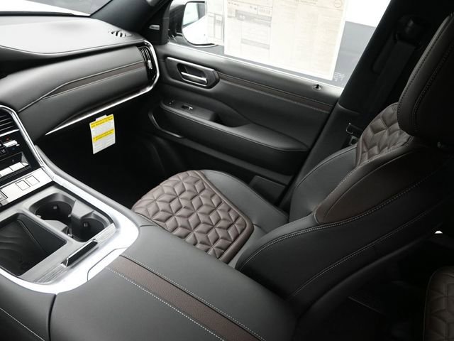 New 2026 Nissan Armada Platinum Reserve image 11