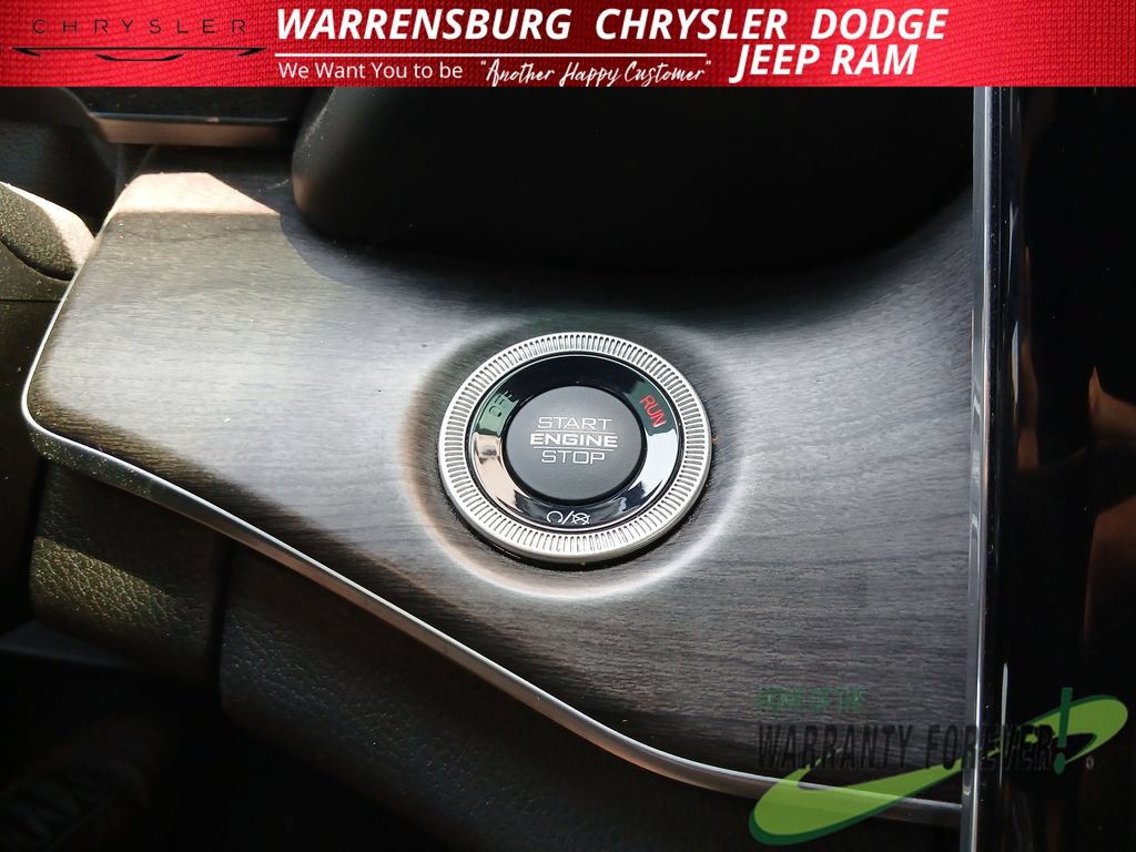 Used 2021 Jeep Grand Cherokee L Overland w/ Advanced Protech Group III AWD/4WD image 31