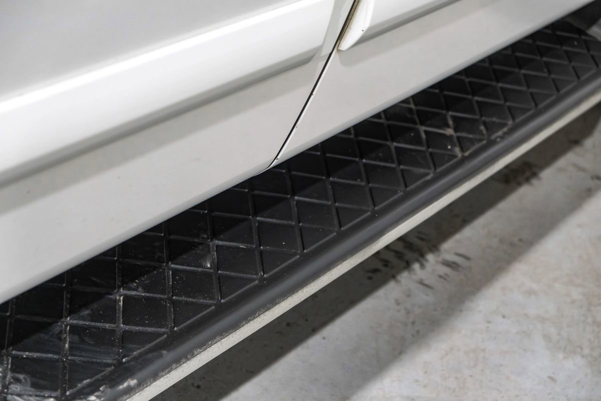 Used 2012 Nissan Armada SV image 51