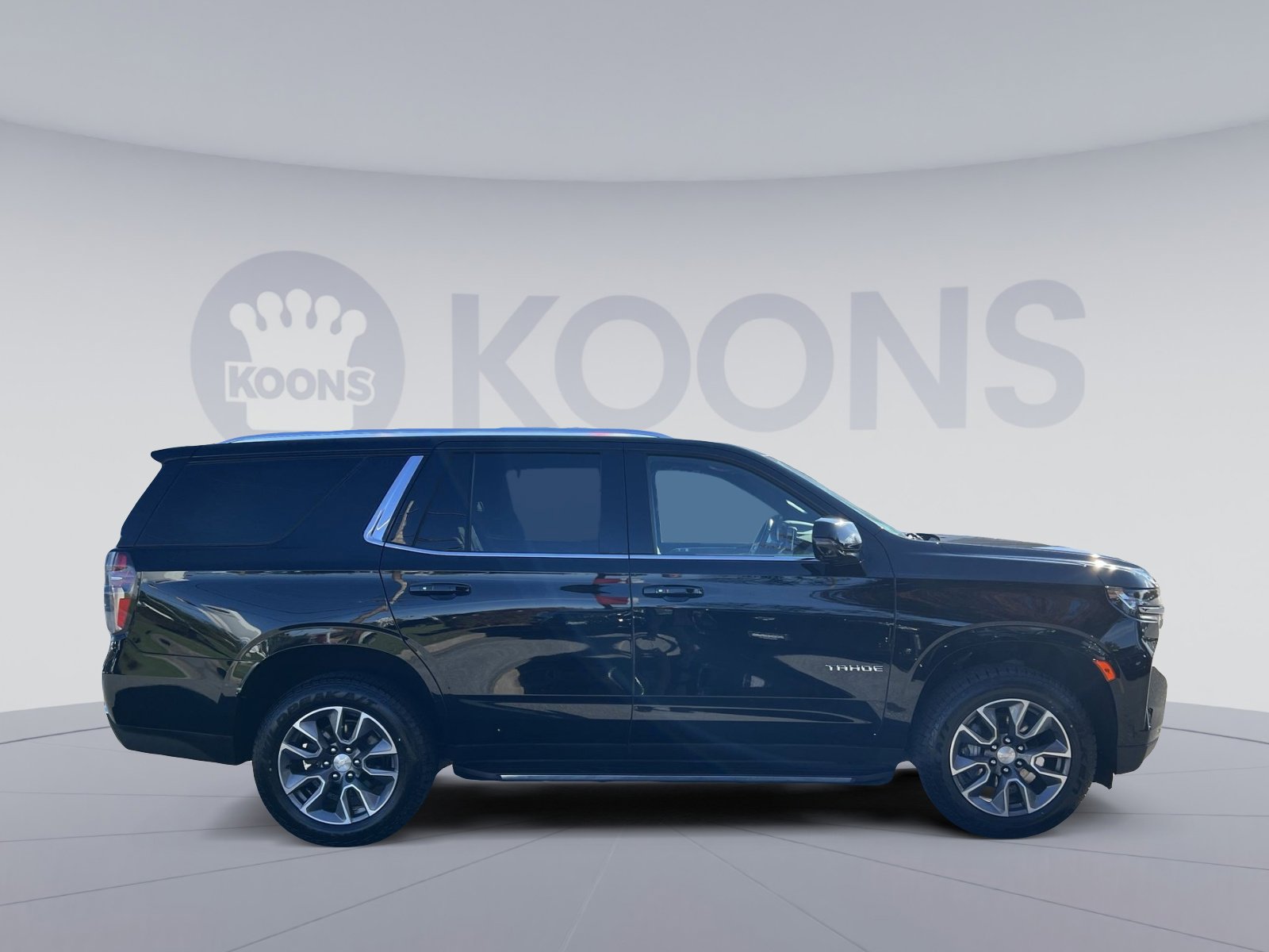 Used 2022 Chevrolet Tahoe LT w/ Luxury Package image 8