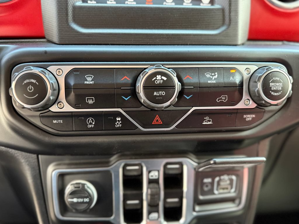 Used 2021 Jeep Wrangler Unlimited Rubicon AWD/4WD image 22