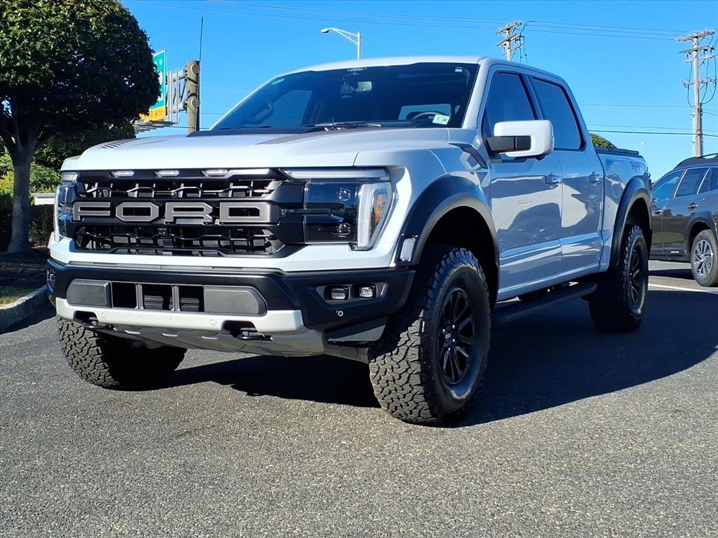 Used 2025 Ford F150 Raptor image 3
