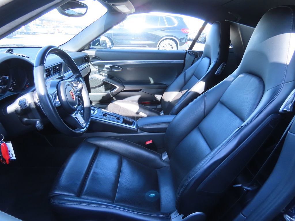 Used 2017 Porsche 911 Carrera 4S AWD/4WD image 10