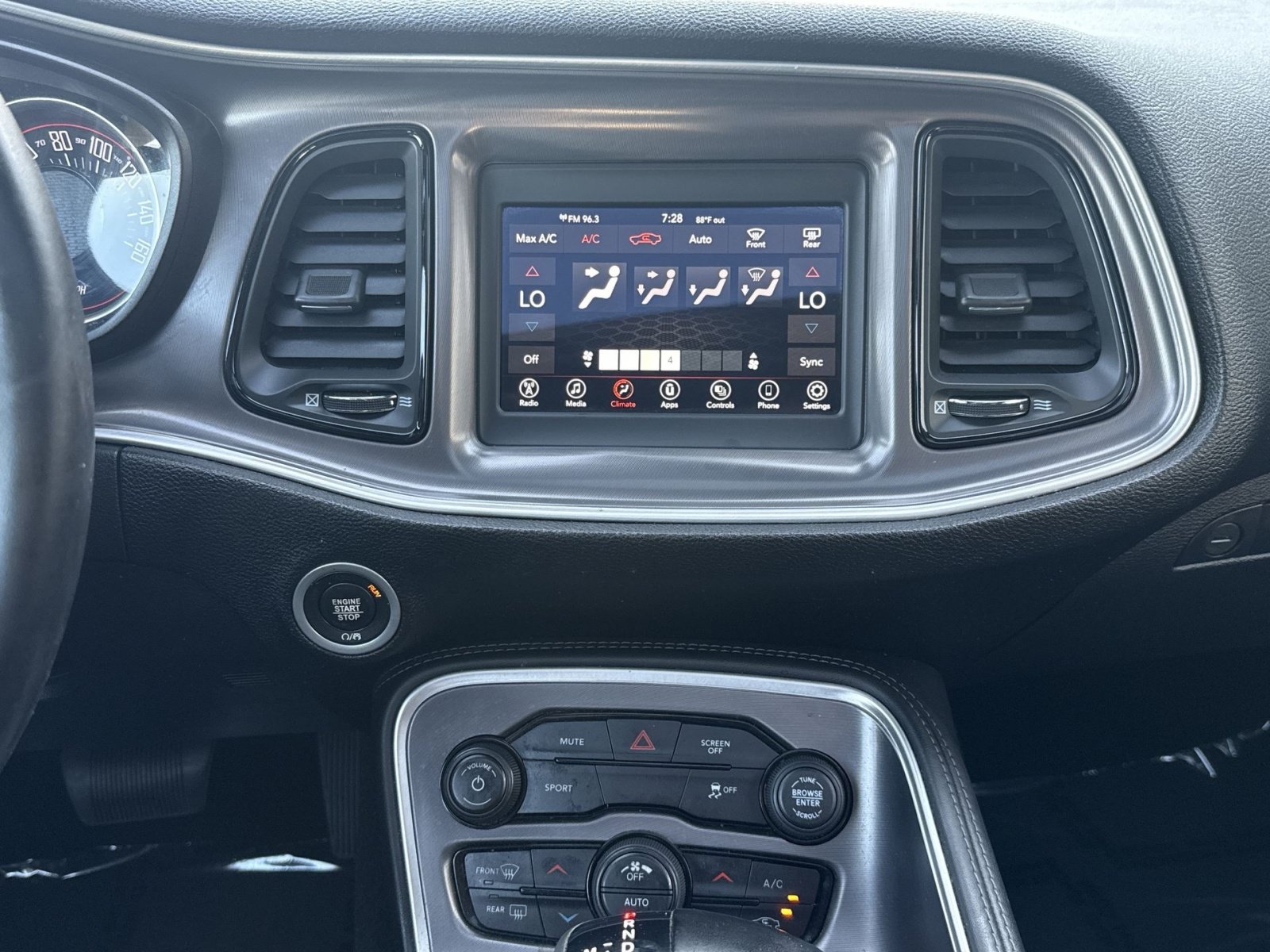 Used 2021 Dodge Challenger SXT RWD image 20