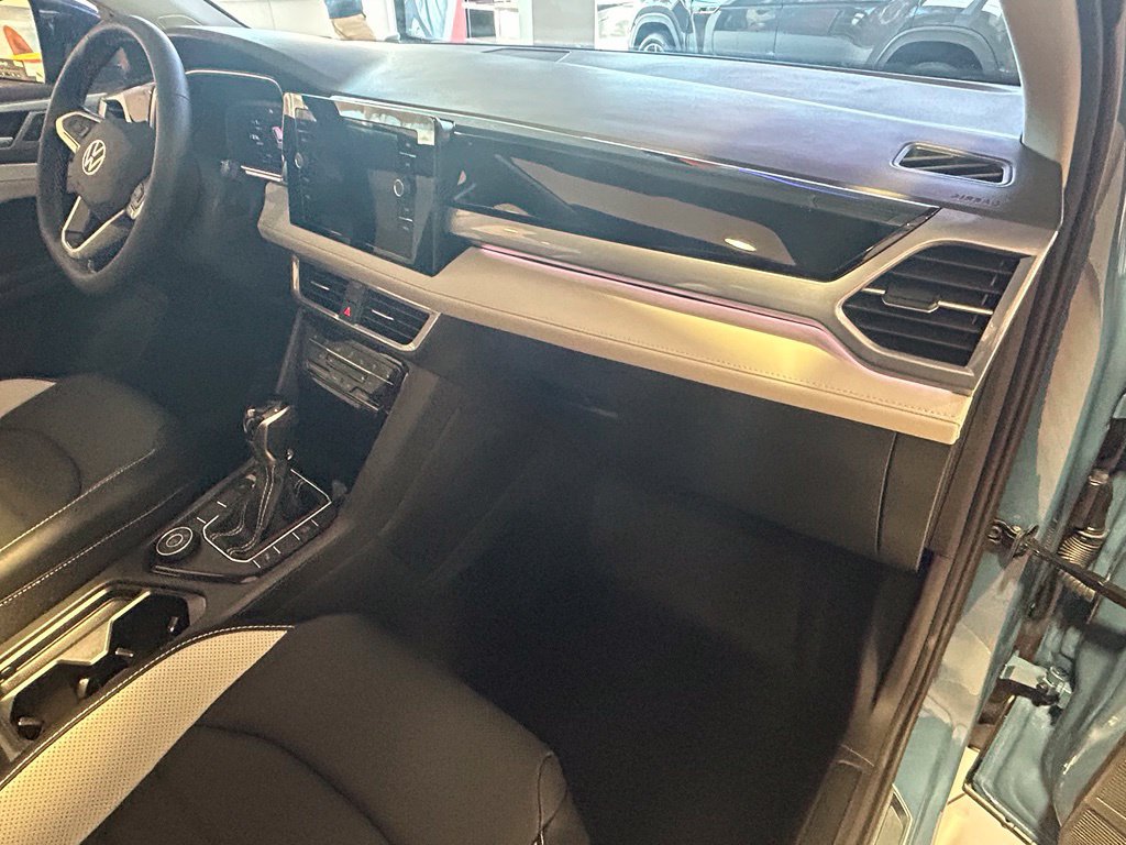 New 2026 Volkswagen Taos SEL AWD/4WD image 37