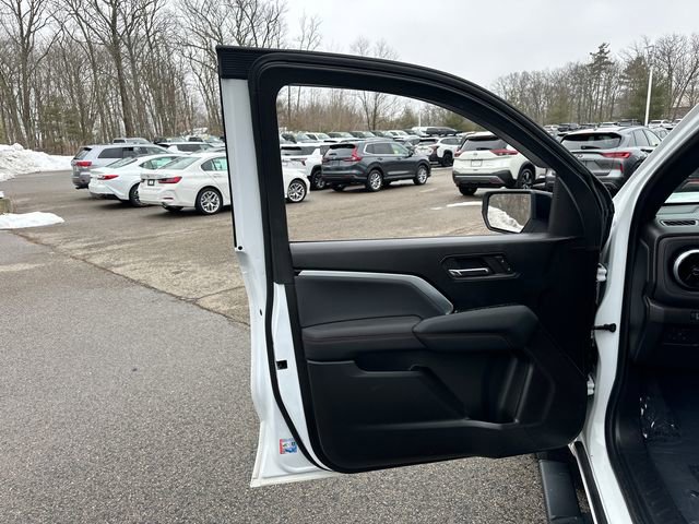 Used 2023 Chevrolet Colorado Z71 w/ Z71 Convenience Package 2 image 23