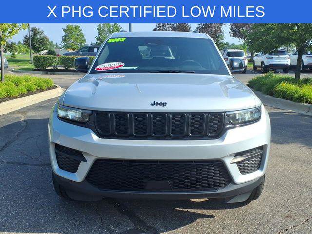 Certified 2023 Jeep Grand Cherokee Altitude AWD/4WD image 2