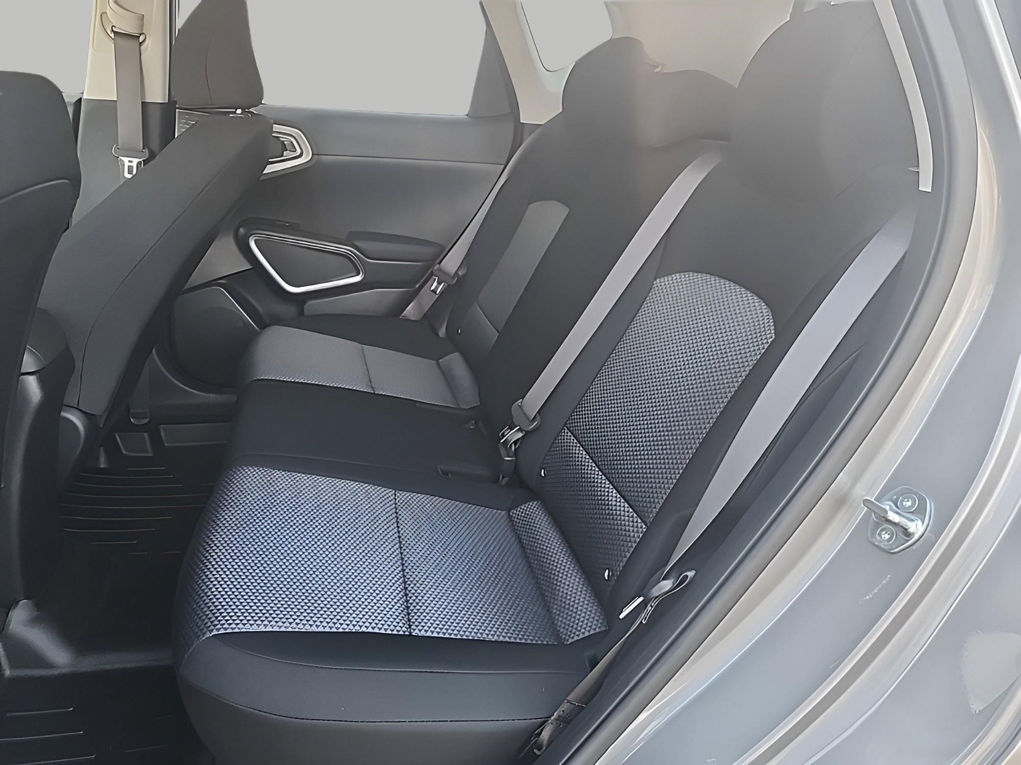 Used 2023 Kia Soul LX w/ LX Technology Package image 13